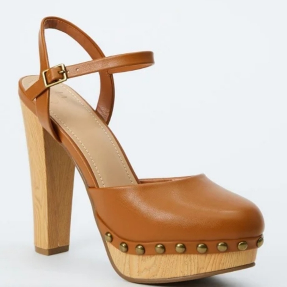 JustFab Maya Ankle-Strap Platform Pump size 9.5 Never worn New